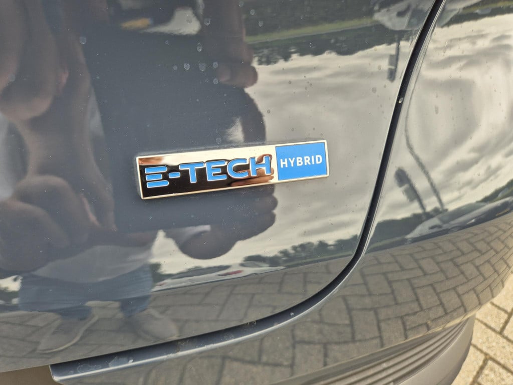 Renault Captur e-tech hybrid 145 r.s. line