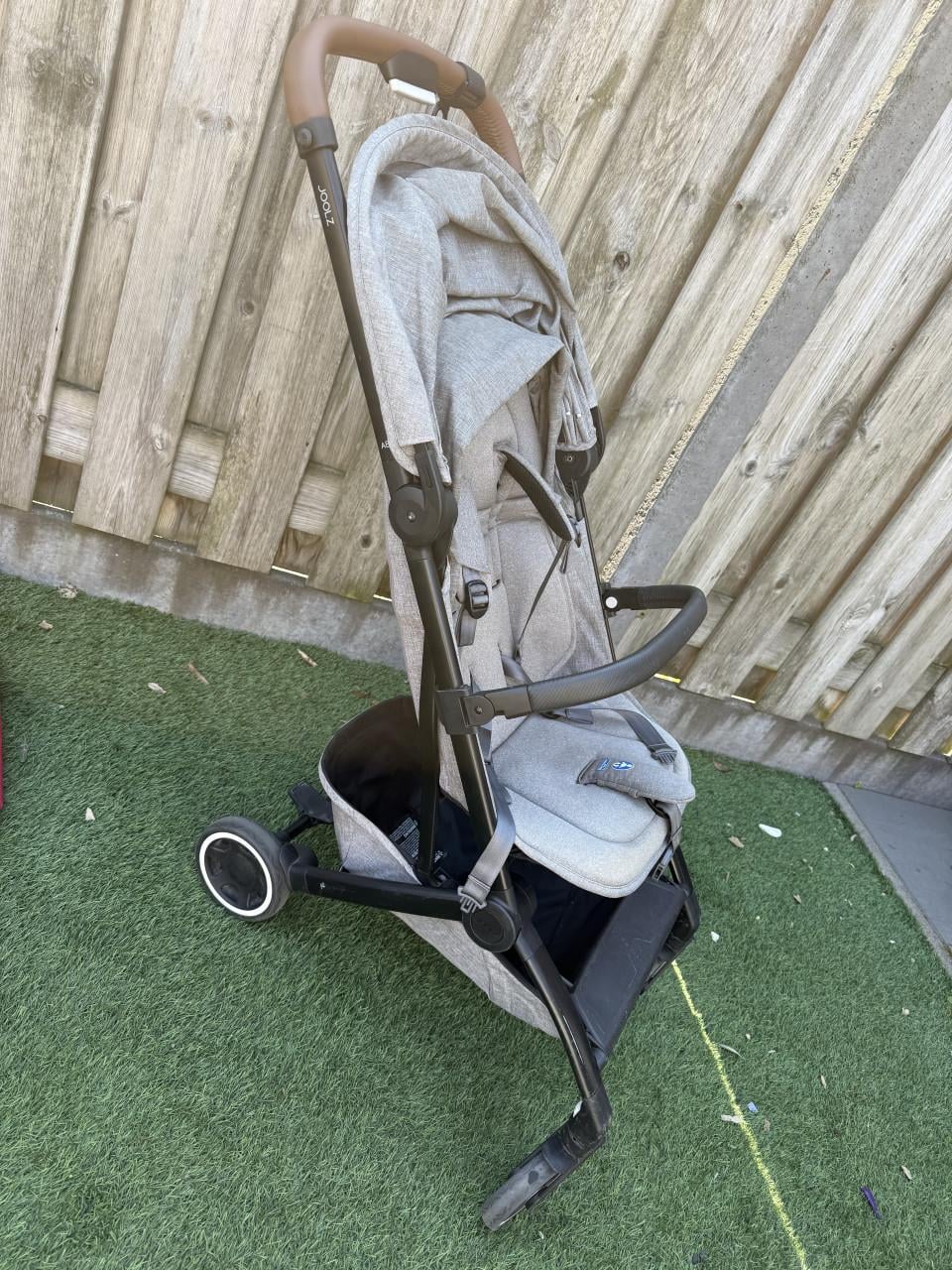 Joolz Aer + delightful grey buggy