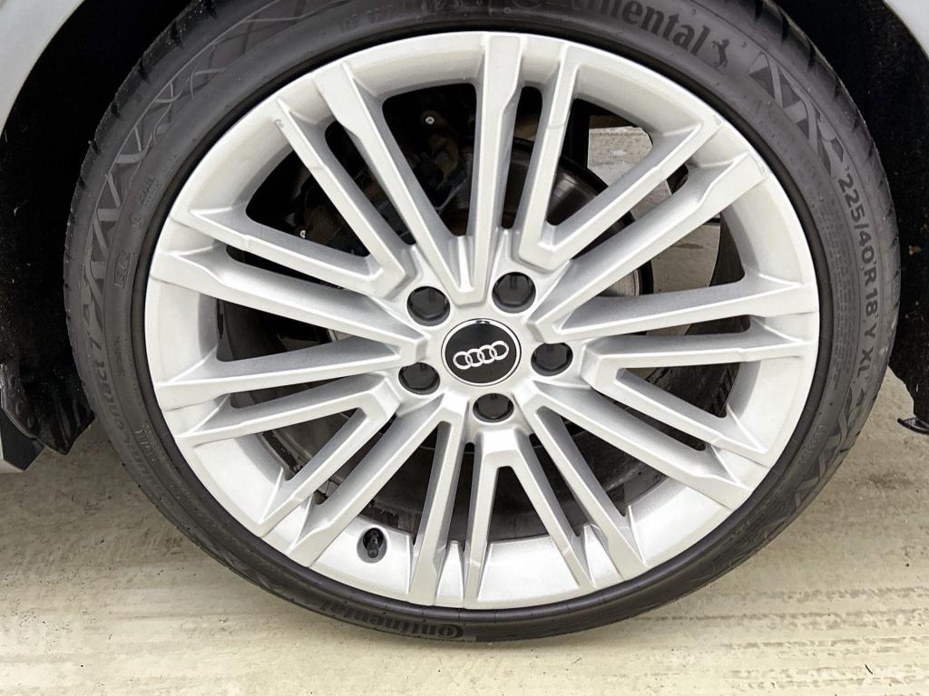 Audi A3 limousine 1.0 tfsi sport s line edition