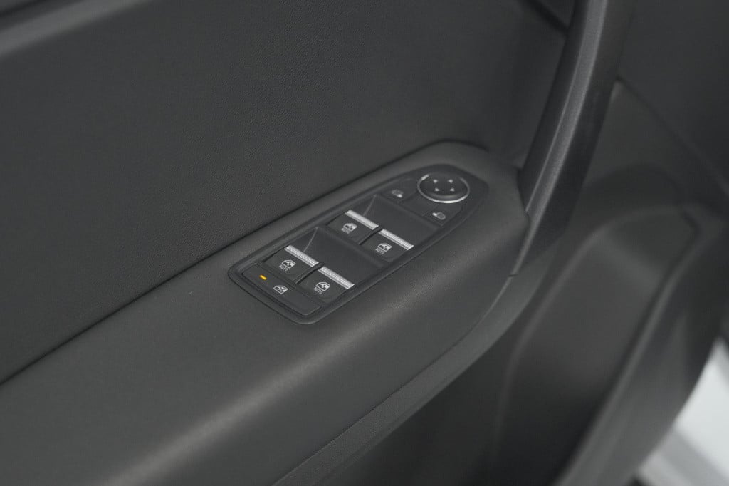 Renault Captur mild hybrid 160 evolution | camera | apple carplay | stoelve