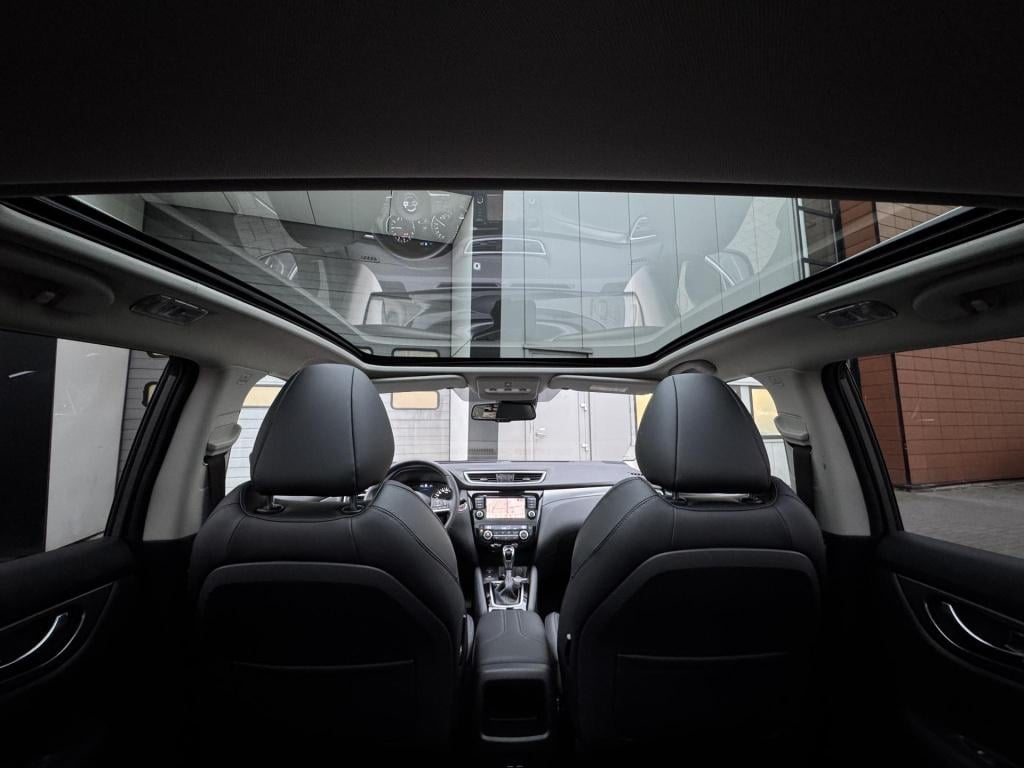 Nissan Qashqai 1.3 dig-t premium edition automaat incl. trekhaak!