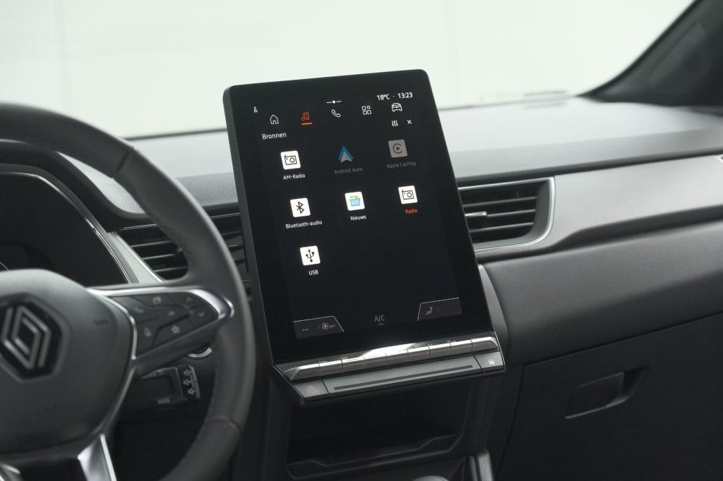 Renault Captur mild hybrid 160 edc techno | camera | navigatie | apple carp