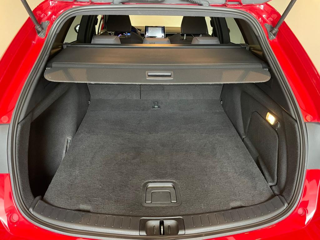 Toyota Corolla Touring Sports 2.0 hybrid teamde