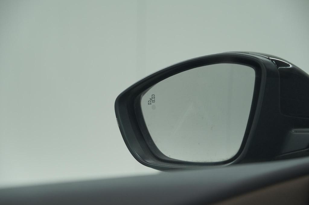 Ds Ds 3 crossback e-tense so chic 50 kwh | camera | dodehoekdetectie | appl