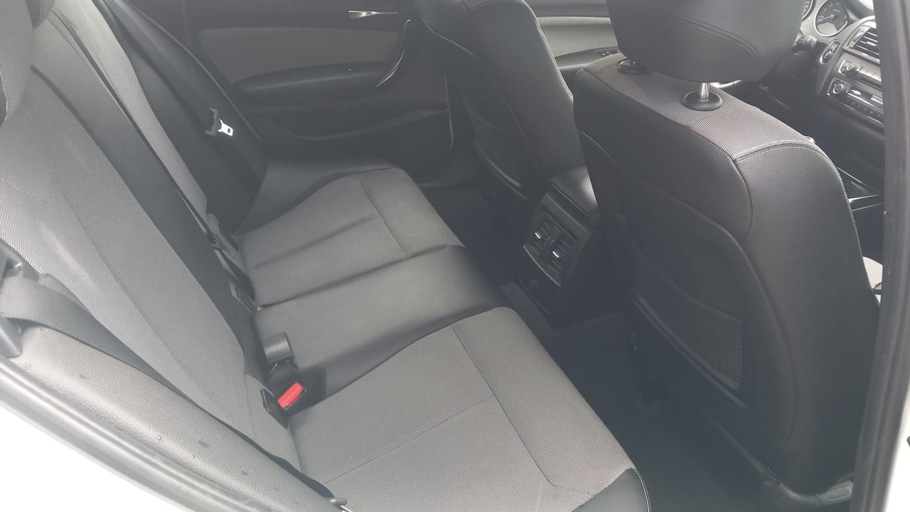 Bmw 1-SERIE 118i Business Urban 5drs bj:2012 airco-navigatie-leer