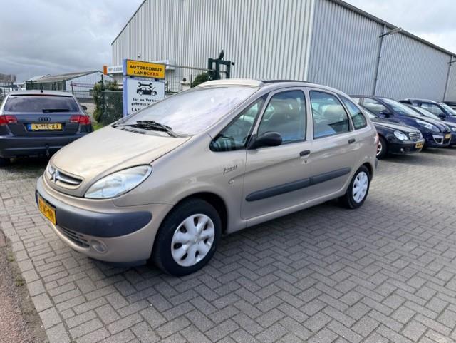 Citroen Xsara Picasso 1.6i différence