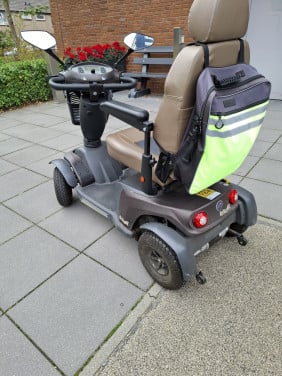 Te koop: Scootmobiel Galaxy 2 met een bereik van 65 km.