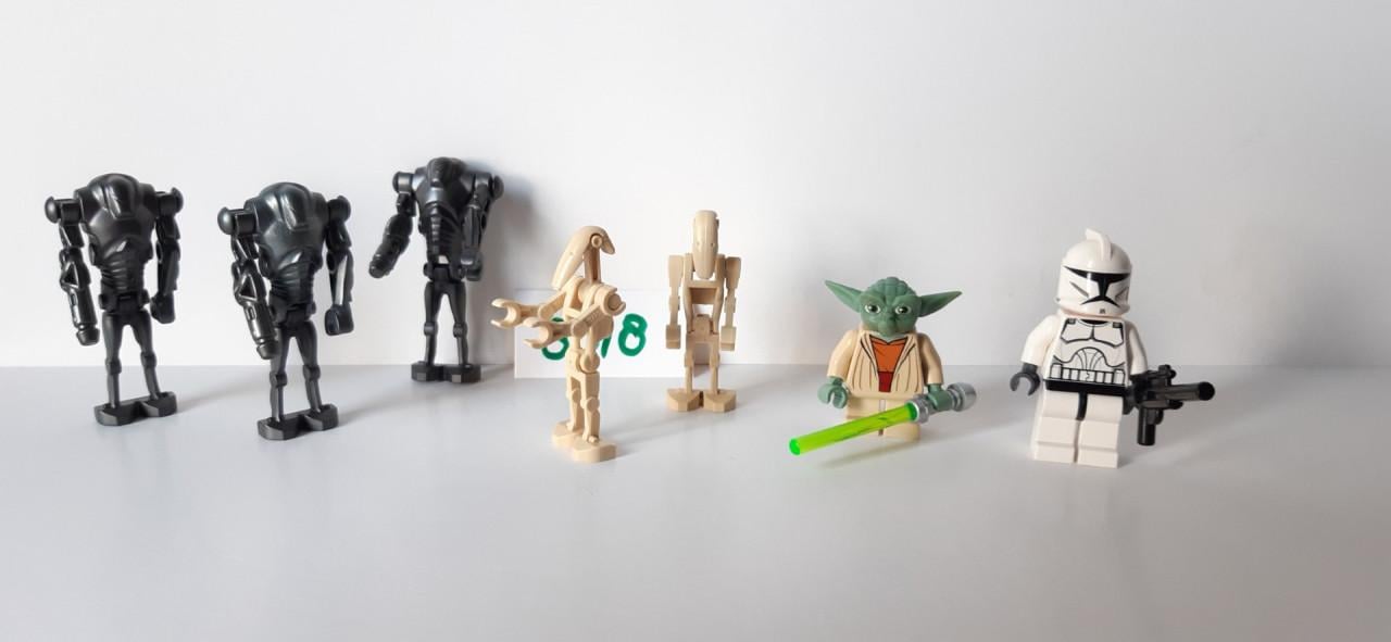 Lego Star Wars: 8018 Armored Assault Tank met 7 minifiguren