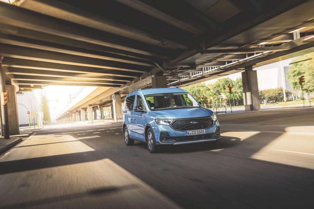 Ford Tourneo Connect 1.5 ecoboost phev l1 trend | 5-persoons | nieuw te bes