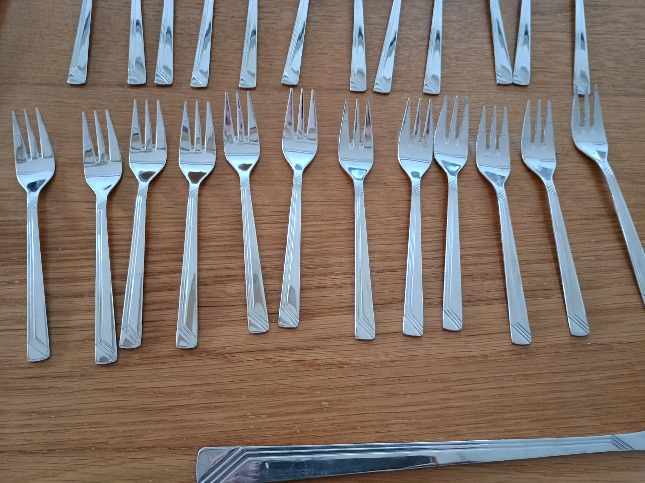 Complete 70 delige bestekset
