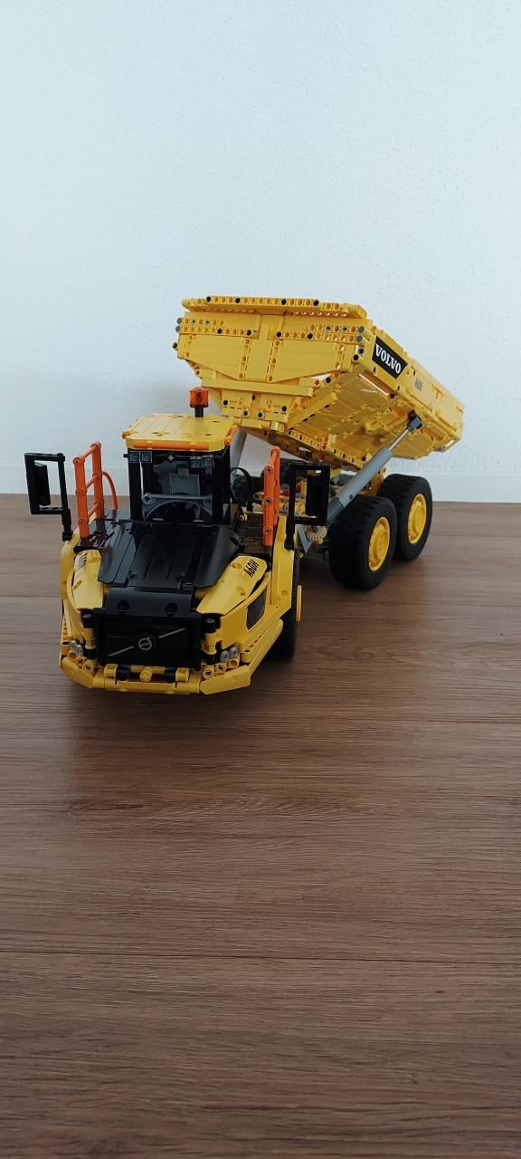 Te koop Lego Technic 42114 Volvo 6x6 Gelede Kipper