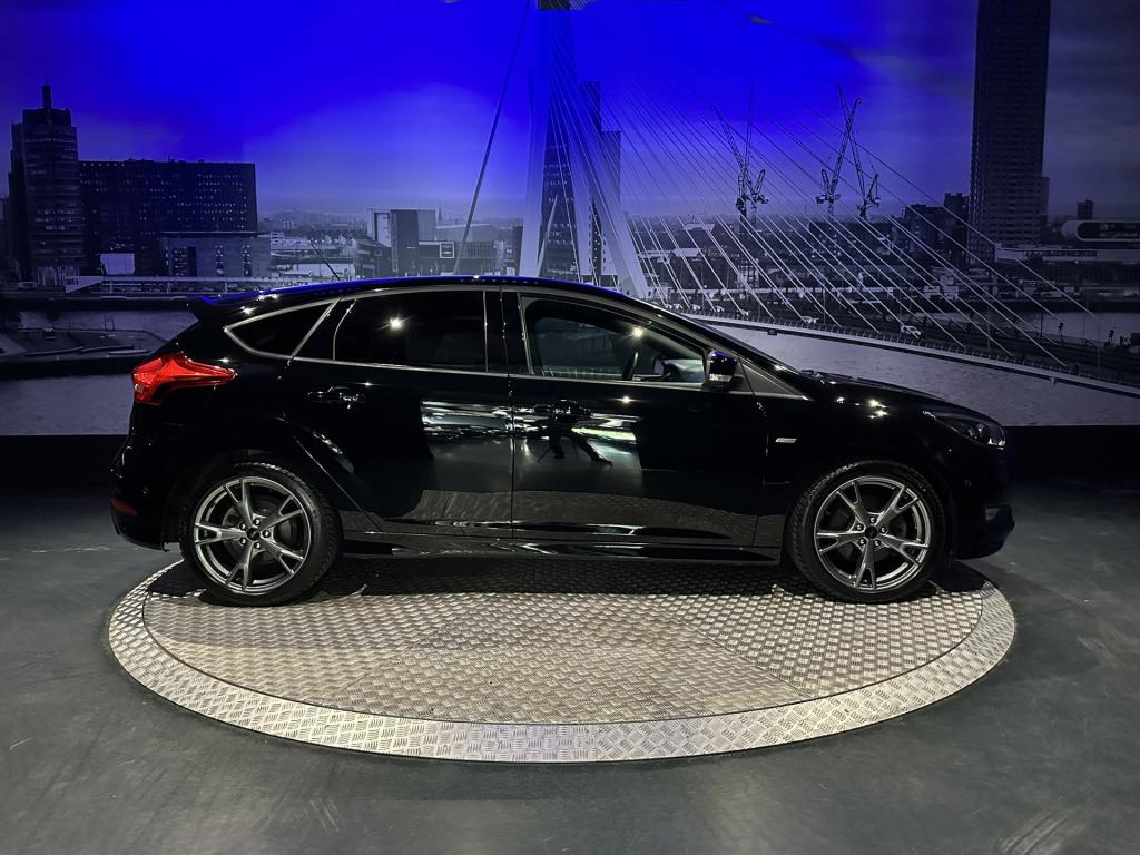 Ford Focus 1.5 ecoboost st line business *navi*camera*