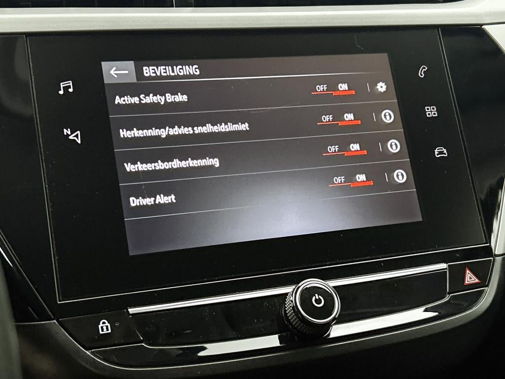 Opel Corsa 100pk edition | rijklaar | camera | apple carplay | lichtmetaal 