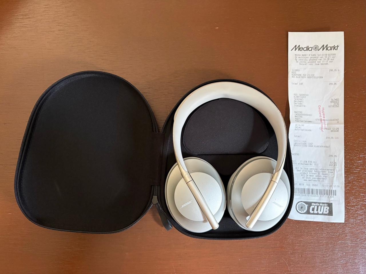 Bose 700 - Over ear headphone met Active Noice Canceling