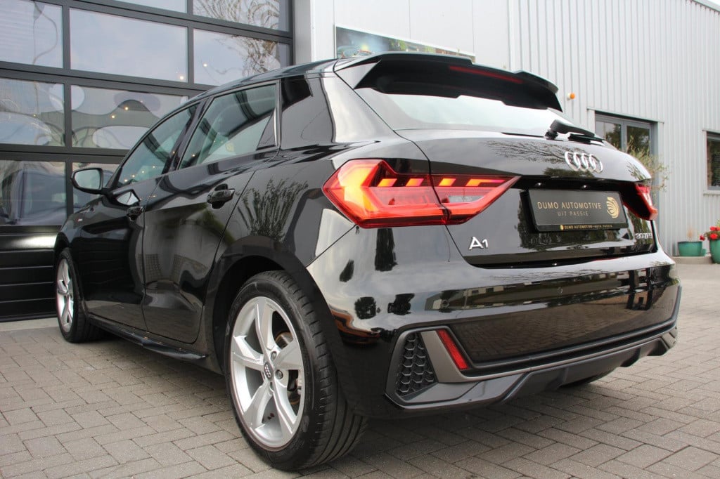 Audi A1 Sportback 30 tfsi s line - virtual - led - matrix - cruise - carpla