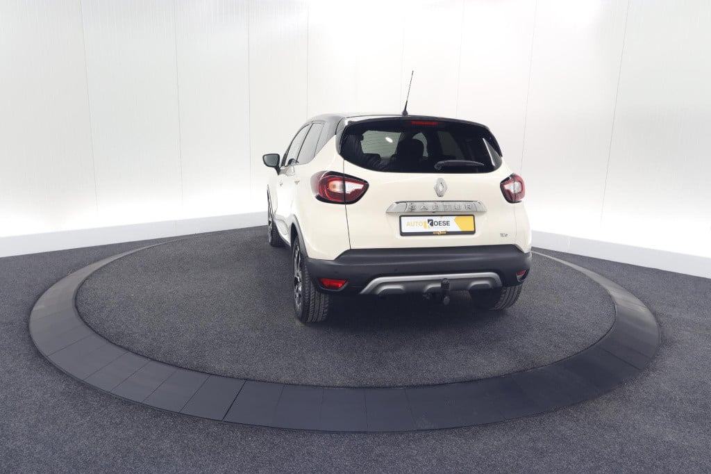 Renault Captur tce 90 intens | trekhaak | camera | navigatie | parkeersenso