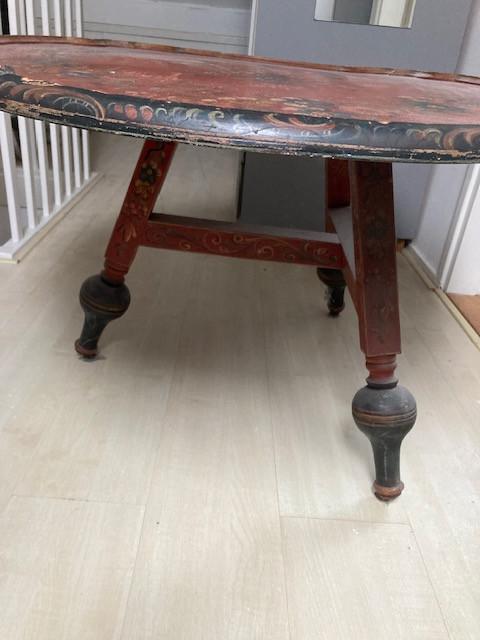 Aparte tafel 110x85x60