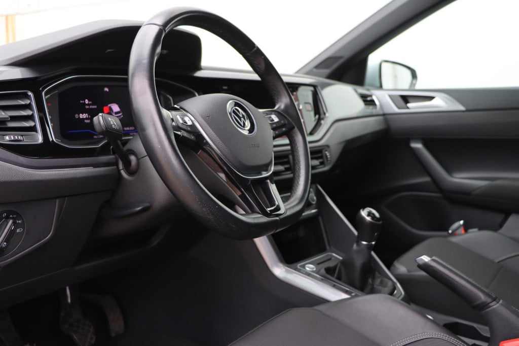 Volkswagen Polo 1.0 tsi 95pk highline business r