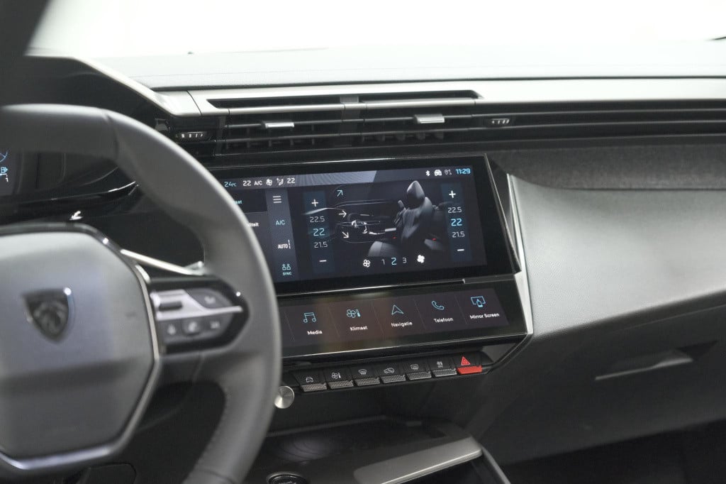 Peugeot 408 1.2 hybrid 136 e-dcs6 allure | 360 camera | navigatie | parkeer