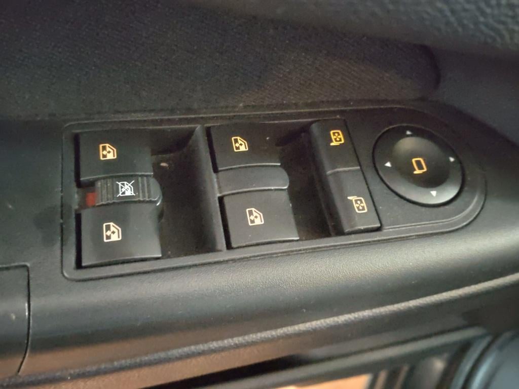 Opel Zafira 1.8i 16v | 7-persoons