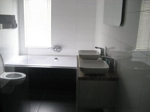 Aangeboden klusjesman/loodgieter installateur/elektricien
