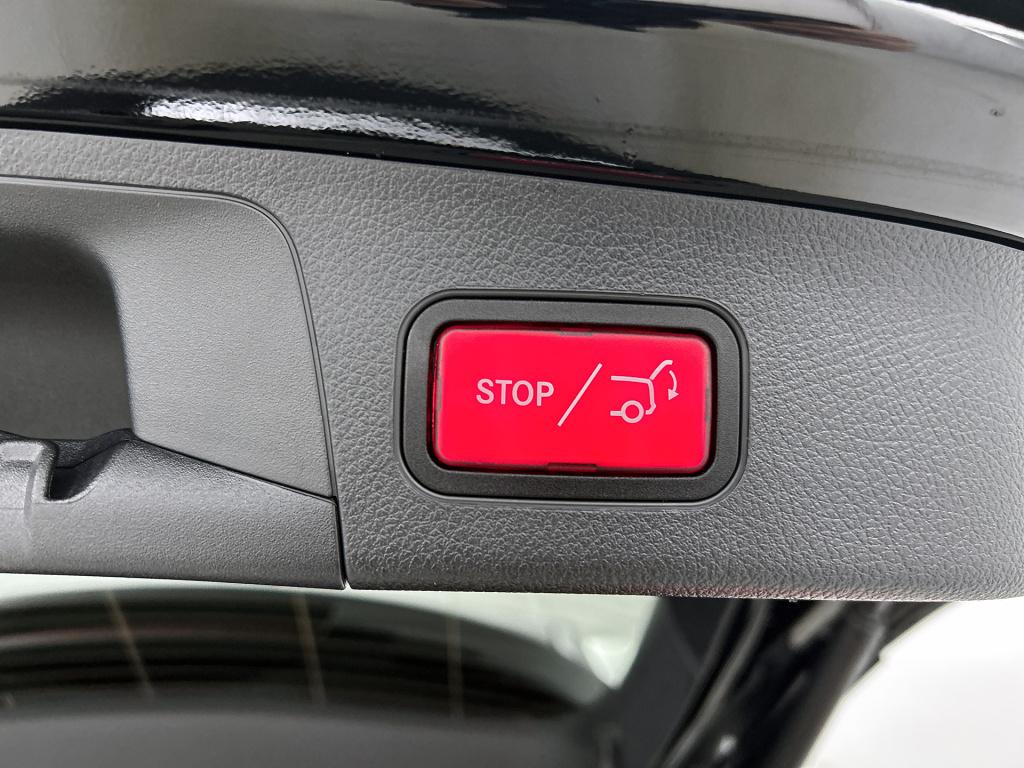 Mercedes-Benz Eqa 250 business solution luxury 67 kwh ledkoplampen | parkee