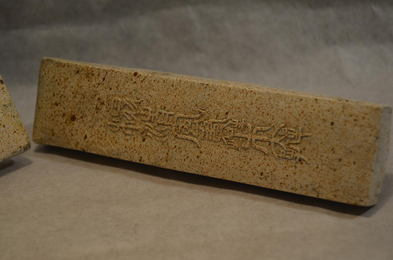 Twee Chinese zegelstempels in prima staat 20e eeuw.