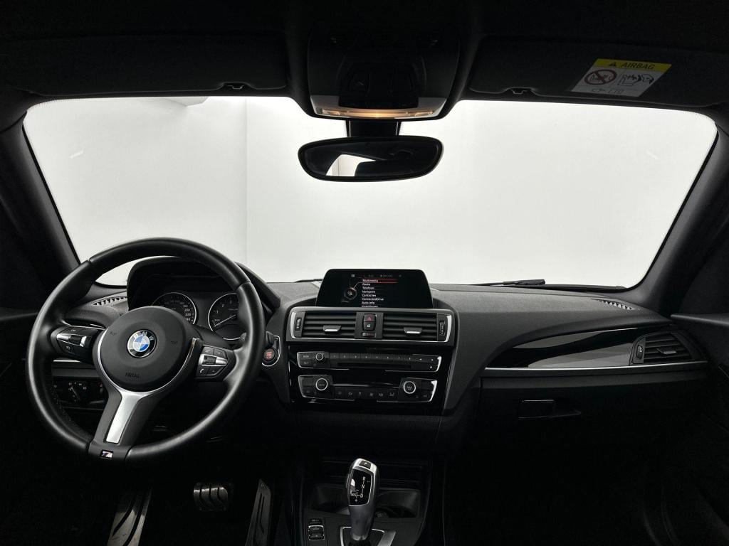 BMW 1 Serie 118i aut. 5drs. m-sport | led koplampen | 18'' velgen | navi | 