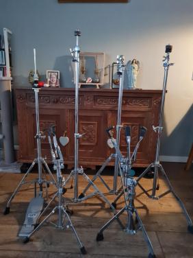 Bekken standaards, hihat en snaredrum standaards te koop
