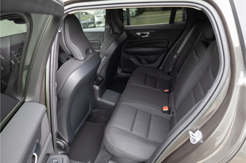 Volvo V60 2.0 t6 plug-in inscription long range ✅cam✅acc✅pilot.ass.✅trekhaa