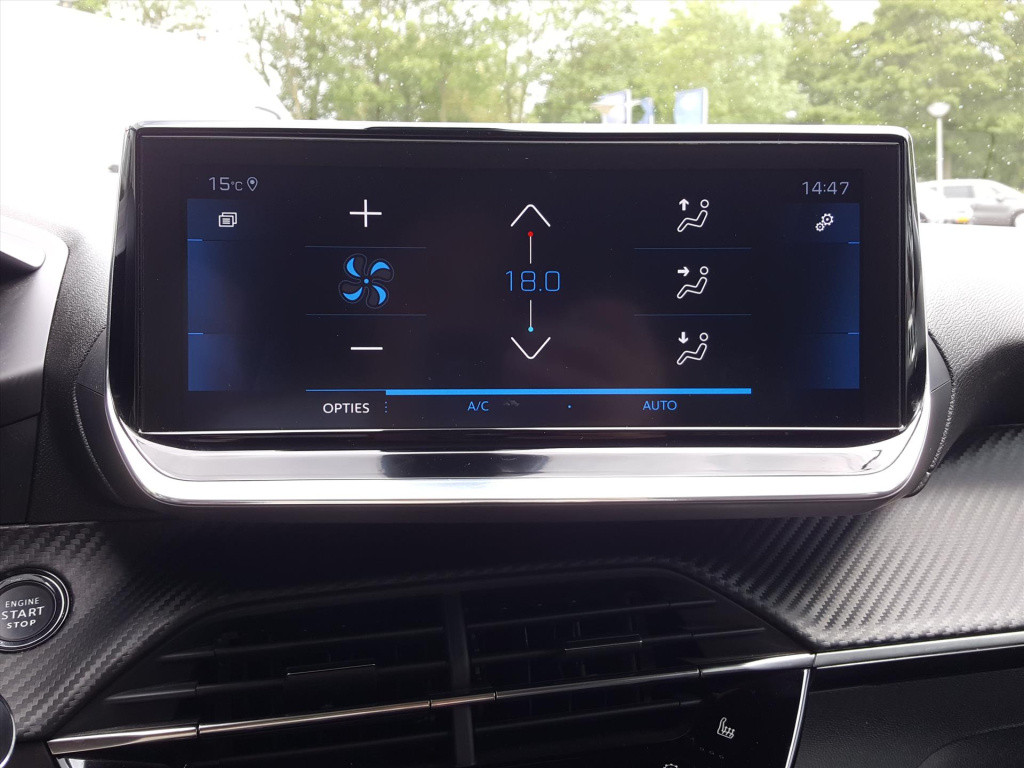 Peugeot 208 1.2 puretech 130pk allure eat8 automaat navigatie | cruise & cl