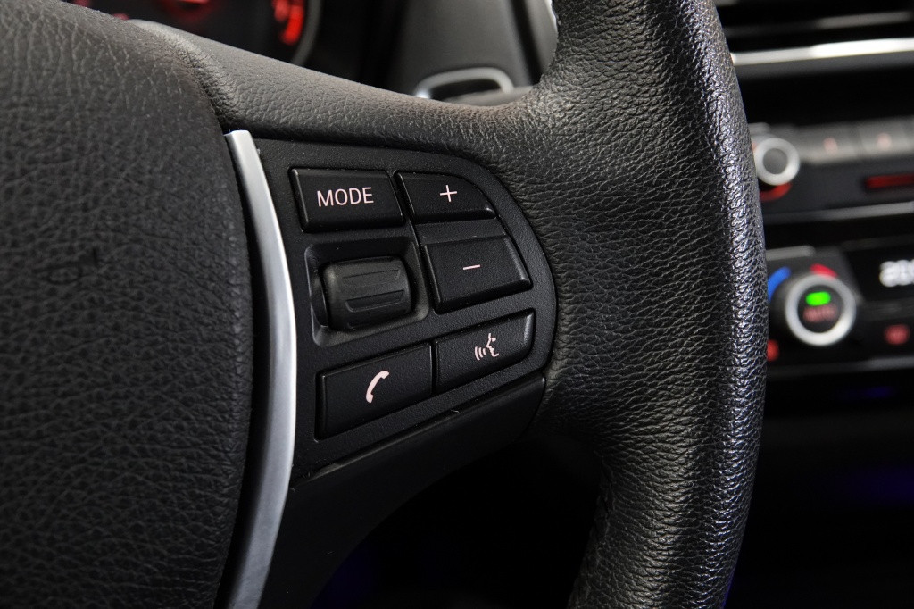 BMW 1 Serie 116i executive | cruise | navi | pdc | stoelv. |