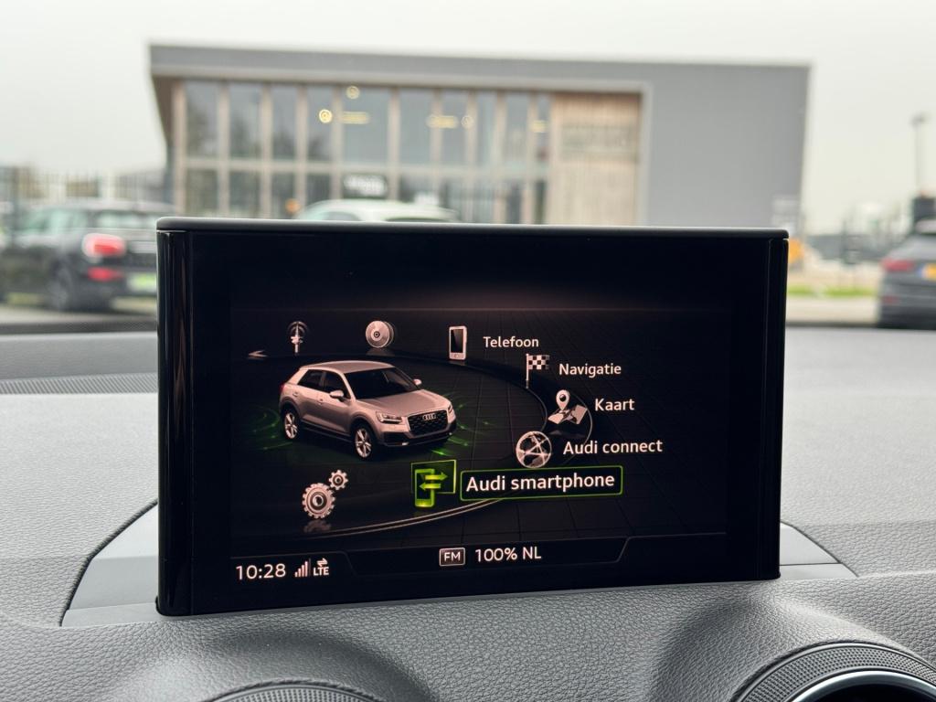 Audi Q2 35 tfsi sport * black pack * keyless * matrix led * stoelverwarming