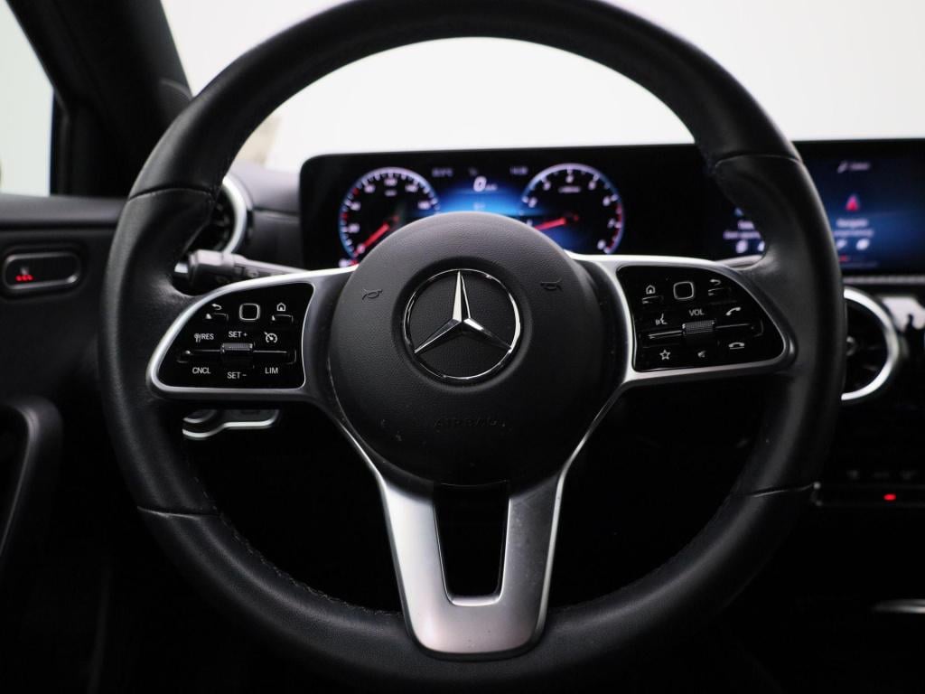 Mercedes-Benz A-Klasse 180 business solution | automaat | navigatie | achte