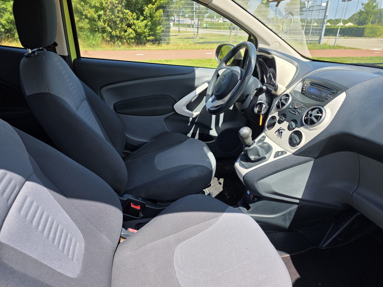 Ford Ka Titanium 1.2 met AIRCO/APK/BJ2009