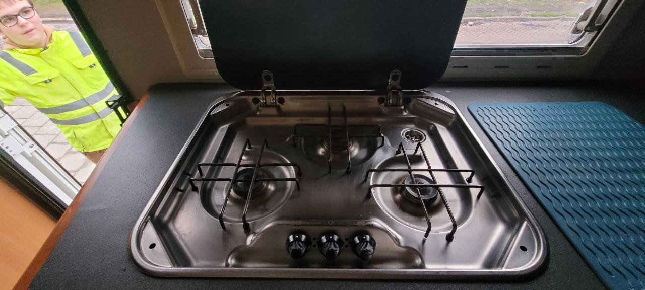 Camper Benimar Europe 6000 st