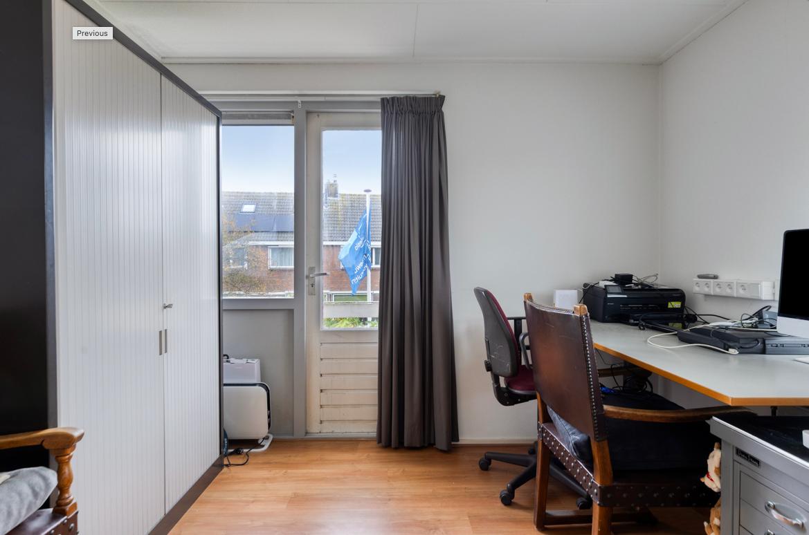 Te Koop, ruime Woning Paauwenburg, Vlissingen