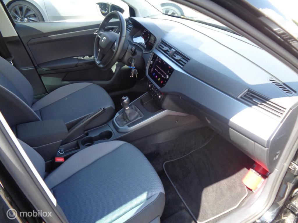 Seat Arona 1.0 tsi style business/airco/ecc/lm velgen/1st eig/pdc/navi/carp