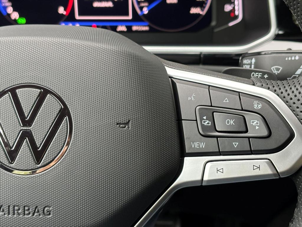 Volkswagen T-roc 1.5 tsi 150pk 7-dsg r-line| camera | keyless|unieke km sta