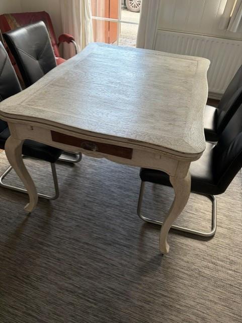 Prachtige landelijke brocante uitschuifbare eettafel