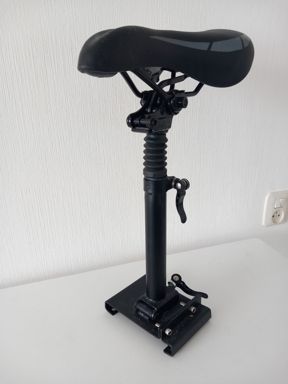 E-Step Zadel