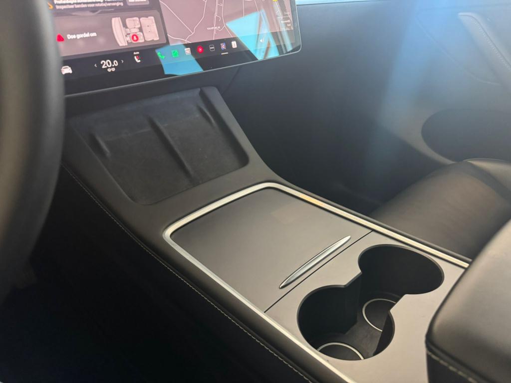 Tesla Model Y long range awd 75 kwh