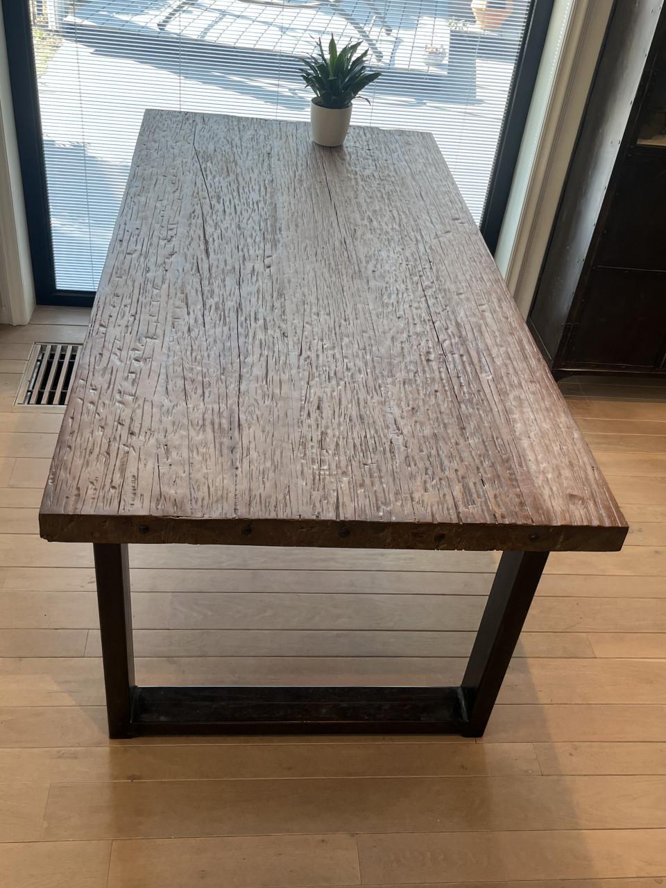 Exclusieve robuuste oud houten eettafel