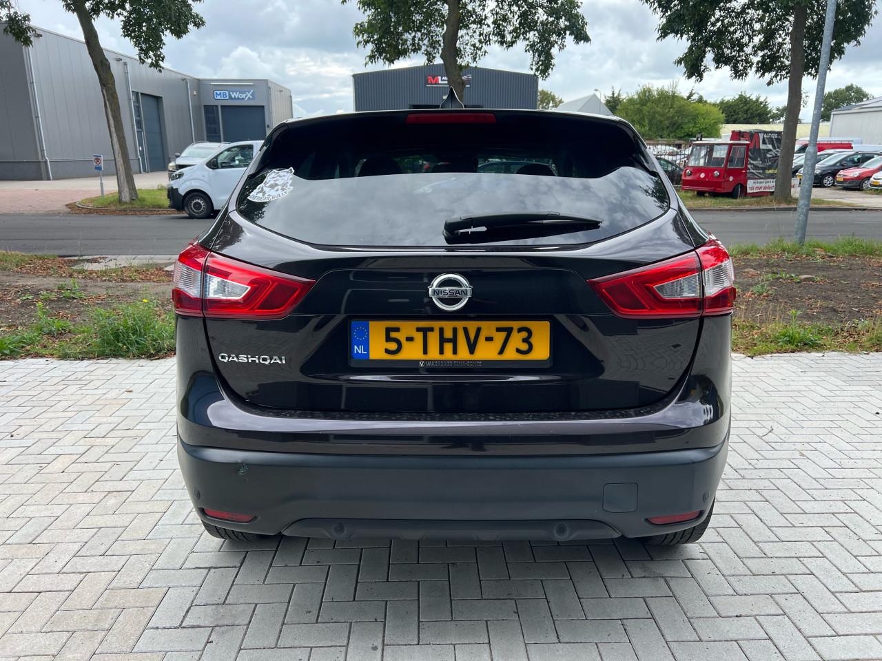 Nissan Qashqai 1.2Connect Edition Camera/pano