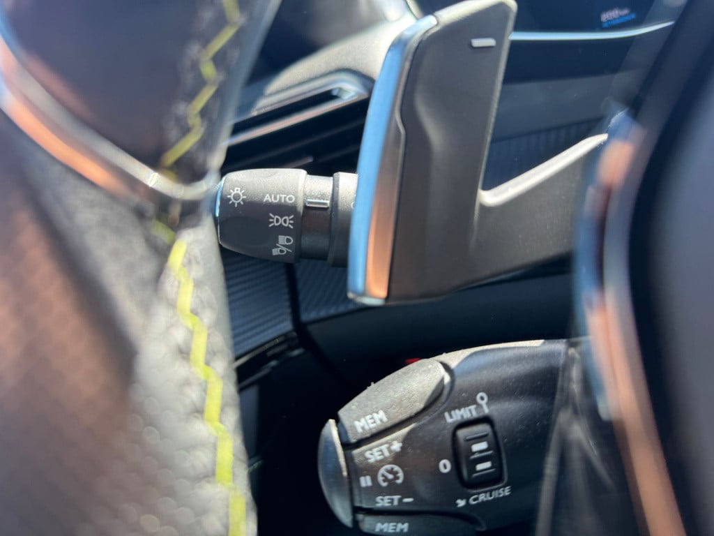 Peugeot 208 1.2 puretech gt