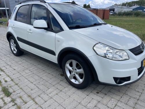 Suzuki sx4 1.6 shogun suv