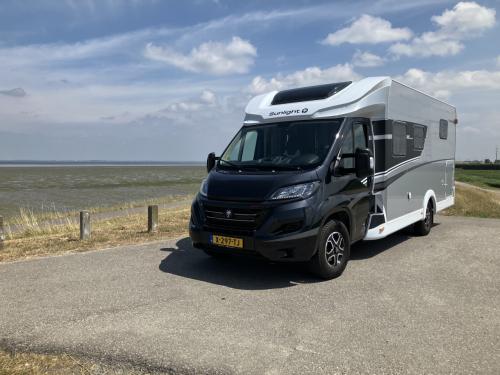 Te koop schitterende goed onderhouden 4 pers camper, Sunlight T68 (2023)