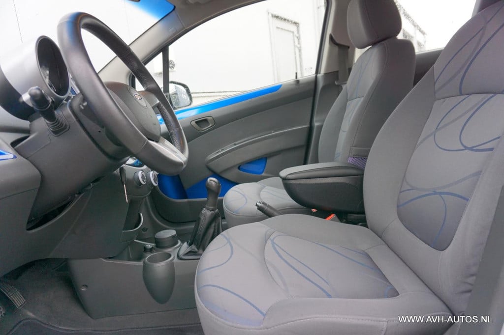 Chevrolet Spark 1.2 16v lt