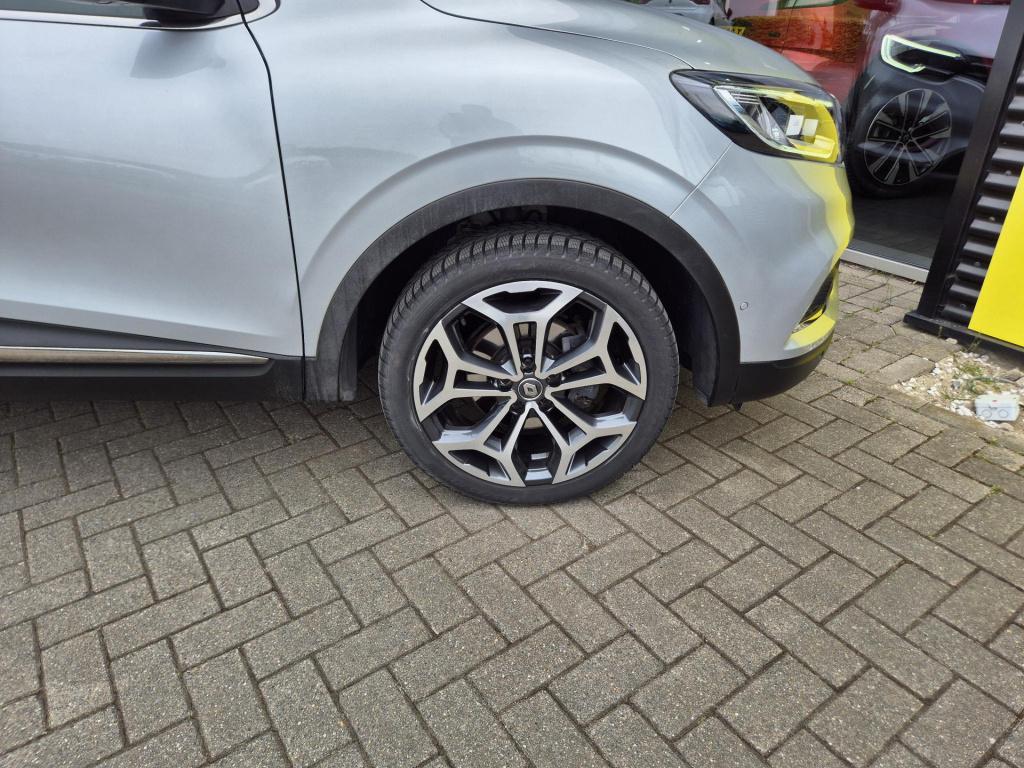 Renault Kadjar 1.3 tce 140 edc automaat techno all season banden, led, blin