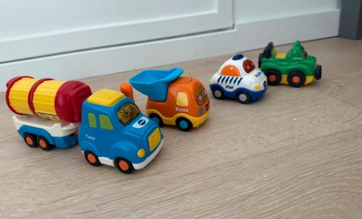 Vtech toet toet autogarage